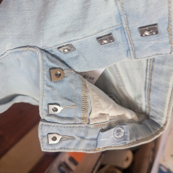 Crazy 8 Girls size 8 Button Up Cuffed Blue Jean Shorts - Picture 7 of 7